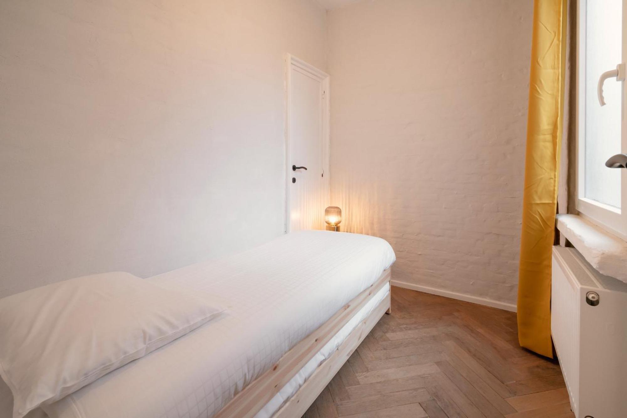 Two-Bedroom Apartments In The Heart Of Antwerp Exterior photo